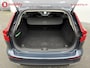 Volvo V60 2.0 T6 Twin Engine AWD Momentum Pro Hybride Elektrische Stoelen | Apple CarPlay | BLIS | Leer | Stoelverwarming