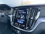 Volvo V60 2.0 B3 Business Pro | Trekhaak | BLIS | Pilot Assist | Stoel & stuurverwarming | Verwarmde voorruit|
