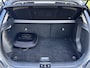 Hyundai Kona Electric EV Premium 64 kWh Automaat / Accu SoH 100% / HUD / Navigatie / Adaptieve CC / Elektr. stoelen / Stoelventilatie / Stuur-, stoel- en achterbankverwaming / Apple Carplay Android /