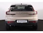 Volvo EC40 Extended Range Ultra 82 kWh - Panoramadak - IntelliSafe Assist & Surround - 360º Camera - Harman/Kardon audio - Verwarmde voorstoelen, stuur & achterbank - Parkeersensoren voor & achter - Elektr. bedienb. voorstoelen met geheugen links - Draadloze tel. lader - Warmtepomp - Extra getint glas - Elektr. inklapbare trekhaak - 19' LMV
