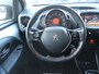 Peugeot 108 1.0 e-VTi Allure 73 Pk. 5-Deurs Climate Control * Begrenzer * L.M. Velgen * Telefoonkoppeling * USB * Mistlampen * Donkere ruiten Achterportieren * Vingerhoets; Vierde Generatie Eersteklas Service ! Al meer dan 100 jaar een begrip in de Brabantse Kempen.