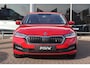 Skoda Octavia 1.0 e-TSI 110pk DSG Business Edition | Navigatie | Camera | PDC | Verwarmbare Voorstoelen