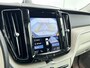 Volvo XC60 T6 Recharge Inscription | 19" | Geventileerd Nappa Leder | Stoelmassage | Bowers & Wilkins | Trekhaak | Head-up | 360 Camera | Elektr. verst. stoelen | Adaptieve cruise | BLIS |