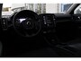 Volvo XC40 T2 Automaat Momentum Core | Achteruitrijcamera | Parkeersensoren voor en achter | BLIS | Navigatiesysteem | 17 inch Lichtmetalen velgen | Alarmklasse 3 | Bestuurdersstoel in hoogte verstelbaar | Volledige onderhoudshistorie | Lane-keeping | Adaptive Cruise Control |