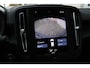 Volvo XC40 T2 Automaat Momentum Core | Achteruitrijcamera | Parkeersensoren voor en achter | BLIS | Navigatiesysteem | 17 inch Lichtmetalen velgen | Alarmklasse 3 | Bestuurdersstoel in hoogte verstelbaar | Volledige onderhoudshistorie | Lane-keeping | Adaptive Cruise Control |