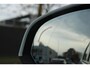 Volvo XC40 T2 Automaat Momentum Core | Achteruitrijcamera | Parkeersensoren voor en achter | BLIS | Navigatiesysteem | 17 inch Lichtmetalen velgen | Alarmklasse 3 | Bestuurdersstoel in hoogte verstelbaar | Volledige onderhoudshistorie | Lane-keeping | Adaptive Cruise Control |