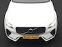 Volvo XC60 Recharge T6 AWD R-Design Plug In Hybrid 341pk Dealer O.H. PHEV | Panodak | Adaptive Cruise | 360 Camera | Google Assistent | Lederen Sportstoelen Memory & Verwarmd | Apple Carplay | Keyless | Virtual | Navigatie | DAB |