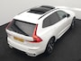 Volvo XC60 Recharge T6 AWD R-Design Plug In Hybrid 341pk Dealer O.H. PHEV | Panodak | Adaptive Cruise | 360 Camera | Google Assistent | Lederen Sportstoelen Memory & Verwarmd | Apple Carplay | Keyless | Virtual | Navigatie | DAB |