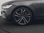 Volvo V90 T8 AWD Ultimate Dark Plug In Hybrid 455pk Dealer O.H. PHEV | Panodak | Adaptive Cruise | Head Up | 360 Camera | Lederen Sportstoelen Ventilatie & Memory | Harman & Kardon | Google Assistent | Apple Carplay | Stoelen & Stuur Verwarmd | Blis |
