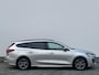 Ford Focus Wagon ST-Line Style EcoBoost Hybrid 125 pk | Winter pack | LED | Climate Control | Trekhaak | Camera | Parkeersensoren | Cruise |
