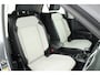 Volkswagen T-Roc 1.5 TSI Style Trekhaak Camera Stoelverwarming Led Virtual Cockpit Navigatie