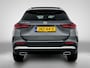 Mercedes-Benz GLA 250 e AMG Plug-In Hybride AMG Line | Panorama Schuif-Kanteldak | Sfeerverlichting | Dosehoek Assist | Stuur en Stoelverwarming. Inclusief 24 maanden MB Certified garantie voor Europa.