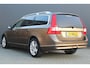 Volvo V70 2.0 D4 Limited Edition | 5-cilinder | Automaat | Trekhaak | Xenon | Schuif/kantel dak | Geheugenstoelen | Lederen bekleding | Elektr. kofferklep | Cruise control | Navigatie | Achteruitrijcamera | Parkeersensoren | Stoelverwarming | Bomvolle Volvo | Complete onderhoudshistorie |