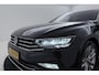 Volkswagen Passat Variant 1.5 TSI Highline Business | Trekhaak | 3-Zone Climate Control | Camera | Sportstoelen |