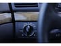 Mercedes-Benz E-klasse 200 K. Avantgarde Aut.*NL-Auto*Youngtimer*Half Leder/Navi/Parkeersens.V+A*