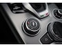 Alfa Romeo Stelvio 2.0 T 280 PK AWD Q4 Veloce, Adap. Onderstel, Panoramadak, Trekhaak, H/K Sound, Lederen Sportstoelen