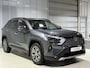 Toyota RAV4 2.5 Hybrid AWD Executive | 1650 trekgewicht | Memory | Blindspot | Stoel en stuurverwarming | 19'' Limited velgen | Bearlock | Garantie t/m 2034 |