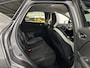 Renault Captur 140PK TCe Intens Automaat | 360 Camera | Stoelverwarming | Navi | Apple CarPlay/Android Auto | Lichmetalen Velgen | Cruise Control | Privacy Glass | Digital Cockpit | Licht & Regen Sensor |