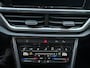Volkswagen T-Roc 1.5 TSI style 150 pk automaat camera - stuur-stoelverw.