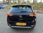 Volkswagen T-Roc 1.5 TSI style 150 pk automaat camera - stuur-stoelverw.