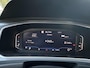 Volkswagen T-Roc 1.5 TSI style 150 pk automaat camera - stuur-stoelverw.