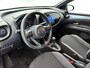 Toyota Aygo X 1.0 VVT-i Automaat Pulse | Stoelverwarming | LM Velgen | Automatische Airco | Apple Carplay/Android Auto navigatie