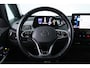 Volkswagen ID.3 First Plus 58 kWh | LED | Cruise Adaptive | Trekhaak | Navi | Stoelverwarming | Clima | Camera | Lichtmetalen Velgen | Parkeersensoren V+A