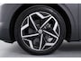 Volkswagen ID.3 First Plus 58 kWh | LED | Cruise Adaptive | Trekhaak | Navi | Stoelverwarming | Clima | Camera | Lichtmetalen Velgen | Parkeersensoren V+A