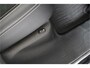 Land Rover Range Rover Velar 2.0 I4 Turbo 300pk AWD R-Dynamic SE | Pano | Trekhaak | El. Stl. verst. | Massage | Leder | Inparkeer |e | Stl. verw. |