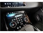 Land Rover Range Rover Velar 2.0 I4 Turbo 300pk AWD R-Dynamic SE | Pano | Trekhaak | El. Stl. verst. | Massage | Leder | Inparkeer |e | Stl. verw. |