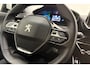 Peugeot e-2008 EV Allure 50 kWh 100% Elektrisch | Camera | Parkeersensor | Cruise Control | Airco | Navigatie | Licht Metalen Velgen | 1e eigenaar