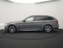 BMW 5-Serie Touring 530e M Sport Plug In Hybrid 293pk Dealer O.H. PHEV | Trekhaak Af Fabriek | Adaptive Cruise | Laser LED | Camera | Lederen Sportstoelen Verwarmd | Sfeerverlichting | Apple Carplay | Keyless | Blis | Virtual | Navigatie | DAB |