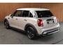 MINI Cooper Mini 1.5 Navi Leer Camera PDC Carplay Keyless LM velgen Zwarte binnenhemel Stoelverwarming Sportstoelen LED BTW auto!