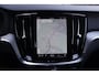 Volvo V60 2.0 T6 Plug-in hybrid AWD Plus Dark | 2000 kg trekgewicht | Elektrische stoelen met geheugen | Harman/Kardon Audio | Stoel & Stuurverwarming | Dodehoeksensoren | adaptieve cruise controle |