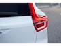 Volvo XC40 1.5 T3 R-Design | Panorama Dak | Cruise Control | Automaat | Stoelverwarming | Elek. Achterklep | Parkeersensoren Voor & Achter + Camera | Bochtverlichting | Trekhaak