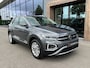 Volkswagen T-Roc 1.5 TSI 150pk DSG Style | Dode hoek | Camera | Keyless | Elek. Achterklep | Rijklaar incl. garantie