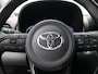 Toyota Yaris Cross 1.5 Hybrid Executive / Trekhaak Afneembaar / 100% onderhouden / NL Auto / HUD / Stoelverwarming / Cruise Adaptief / Achteruitrijcamera / Apple Carplay / JBL Soundsystem /