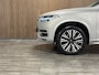 Volvo XC90 T8 AWD Recharge Ultimate Bright | Trekhaak | All Season Banden | 360° Camera | Head-Up Display | Harman Kardon | 455pk | Alcantara hemelbekleding | Adaptieve Cruise Control | Standkachel met Volvo On Call App | Stoelverwarming voor+achter | Stuurwielverwa