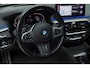 BMW 5-Serie Touring 520i High Exe M-pakket Head-up Navi Elektr. achterklep Camera Carplay Virtual Elektr. uitklapbare trekhaak Matrix ACC Stoelverwarming DAB Climate (3-zone) PDC Memory LM velgen BTW auto