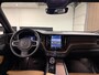 Volvo XC60 T6 AWD Recharge Ultra Bright | Trekhaak | Stoelventilatie | 360° Camera | Head-Up Display | Harman Kardon | Stoelmassage | Adaptieve Cruise Control | Stoelverwarming | Full LED Meesturende koplampen | Pilot Assist | BLIS Dode Hoek Detectie | Schuifdak | E