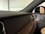 Volvo XC60 T6 AWD Recharge Ultra Bright | Trekhaak | Stoelventilatie | 360° Camera | Head-Up Display | Harman Kardon | Stoelmassage | Adaptieve Cruise Control | Stoelverwarming | Full LED Meesturende koplampen | Pilot Assist | BLIS Dode Hoek Detectie | Schuifdak | E