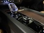 Volvo XC60 T6 AWD Recharge Ultra Bright | Trekhaak | Stoelventilatie | 360° Camera | Head-Up Display | Harman Kardon | Stoelmassage | Adaptieve Cruise Control | Stoelverwarming | Full LED Meesturende koplampen | Pilot Assist | BLIS Dode Hoek Detectie | Schuifdak | E