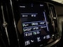 Volvo V60 T6 AWD Recharge Inscription | Trekhaak | Schuifdak | Harman Kardon | Adaptieve Cruise Control | Stoel en Stuurwielverwarming | Parkeercamera | Pilot Assist | BLIS Dode Hoek Detectie | Bestuurdersstoel elektrisch geheugen | Lederen bekleding | Zitting verl