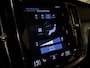 Volvo V60 T6 AWD Recharge Inscription | Trekhaak | Schuifdak | Harman Kardon | Adaptieve Cruise Control | Stoel en Stuurwielverwarming | Parkeercamera | Pilot Assist | BLIS Dode Hoek Detectie | Bestuurdersstoel elektrisch geheugen | Lederen bekleding | Zitting verl