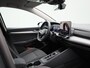 Volkswagen Golf 1.5 eHybrid Life Edition 204 PK | Fysieke Voorraad | Direct Leverbaar | 18 Inch Catania | Achteruitrijcamera | Parkeersensoren | Sfeerverlichting | Adaptieve Cruise Control | Digitale Cockpit