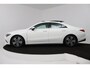 Mercedes-Benz CLA 200 Business Solution Luxury (PANORAMADAK, TREKHAAK, SFEERVERLICHTING, STOELVERARMING, CAMERA)