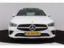 Mercedes-Benz CLA 200 Business Solution Luxury (PANORAMADAK, TREKHAAK, SFEERVERLICHTING, STOELVERARMING, CAMERA)