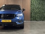 Volvo XC40 T5 Recharge R-Design | Schuifdak | Trekhaak | Polestar Engineered | Harman Kardon | Bestuurdersstoel elektrisch geheugen | Adaptieve Cruise Control | Standkachel met Volvo On Call App | Stoel en Stuurwielverwarming | Passagiersstoel elektrisch | Pilot Ass
