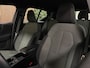 Volvo XC40 T4 Recharge Inscription | MY23 | Trekhaak | All Season banden | Stoel en Stuurwielverwarming | Zitting verlenging voorstoelen | Cruise Control | 18 Inch | Keyless Drive | Parkeersensoren achter | Elektrisch bedienbare achterklep | Climate Control L+R | DA