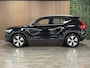 Volvo XC40 T4 Recharge Inscription | MY23 | Trekhaak | All Season banden | Stoel en Stuurwielverwarming | Zitting verlenging voorstoelen | Cruise Control | 18 Inch | Keyless Drive | Parkeersensoren achter | Elektrisch bedienbare achterklep | Climate Control L+R | DA
